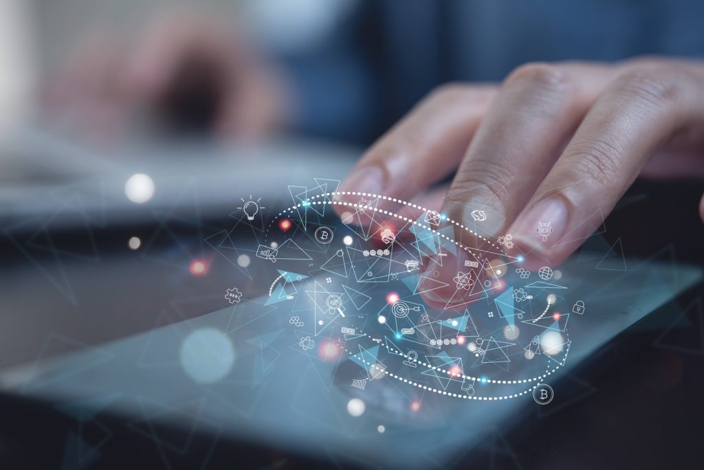 IoT, Internet, achats en ligne, marketing numérique, commerce électronique, omnicanal, concept de connexion au réseau social.